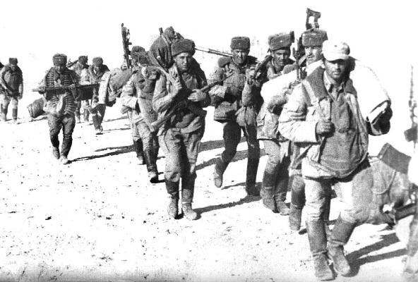 ГПВ спускается с гор. 1986 г. ГПВ спускается с гор. 1986 г.